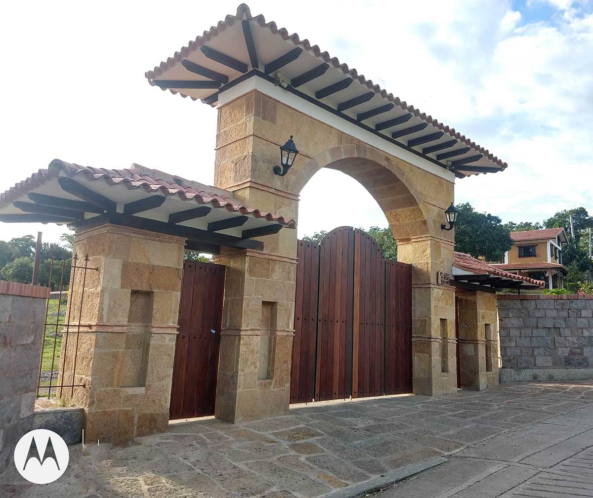 modelo de portones metalicos modernos en bucaramanga, medellin, bogota, barranquilla, cucuta, valledupar, tunja, armenia