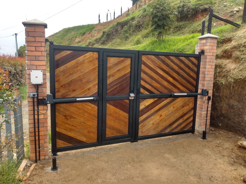 puertas de fincas campestres en medellin, cucuta, valledupar, barranquilla, manizales, ibague, armenia, villavicencio, tunja