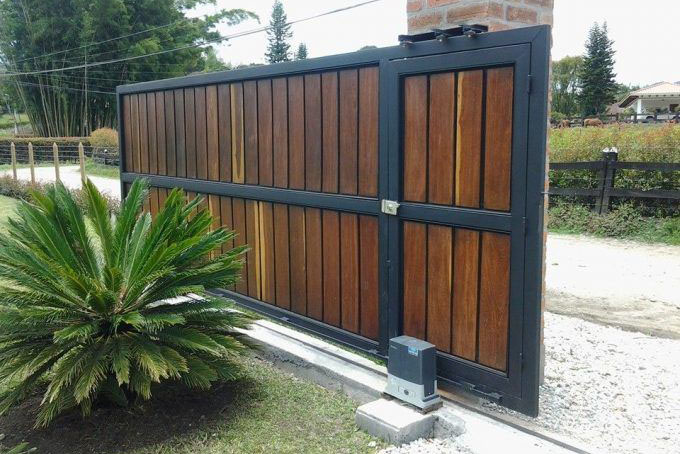 portones corredizos con puerta bucaramanga, barranquilla, bogota, medellin, tunja